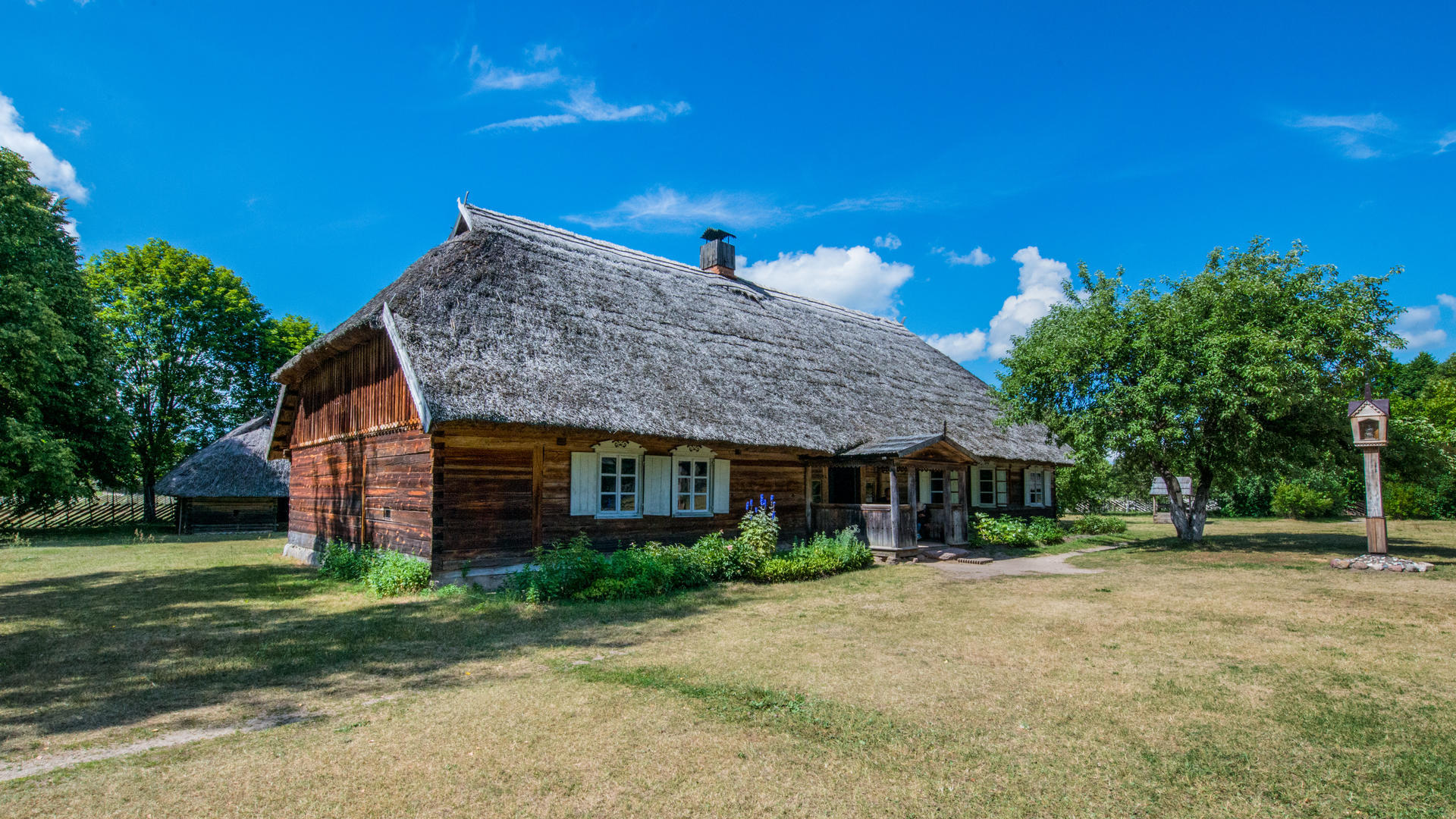 Between Vilnius and Kaunas